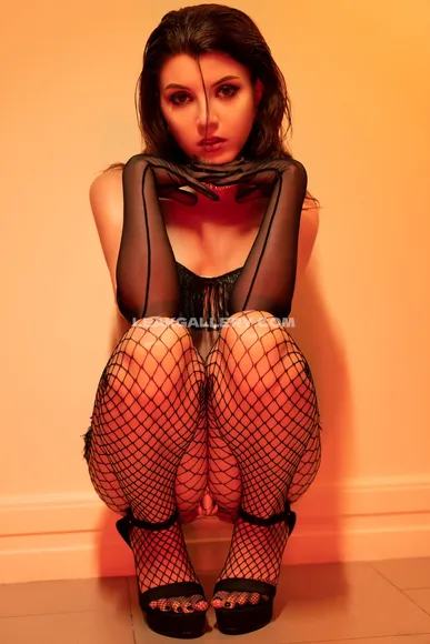 Olyashaa_official Exclusive Leaked Nude Onlyfans #980004