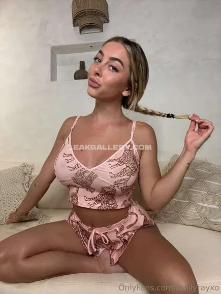 Emilyrayxo Exclusive Leaked Nude Onlyfans #1056750