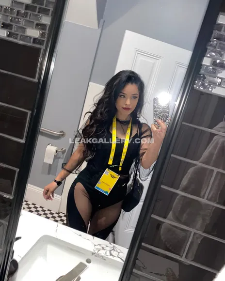 Valkyrae Exclusive Leaked Nude Onlyfans #2144851