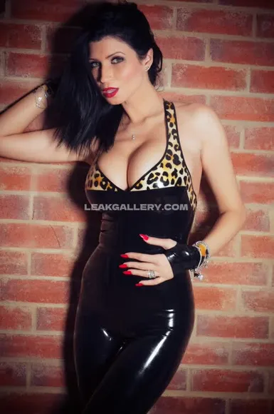 Lillyroma1982 Exclusive Leaked Nude Onlyfans #1836721