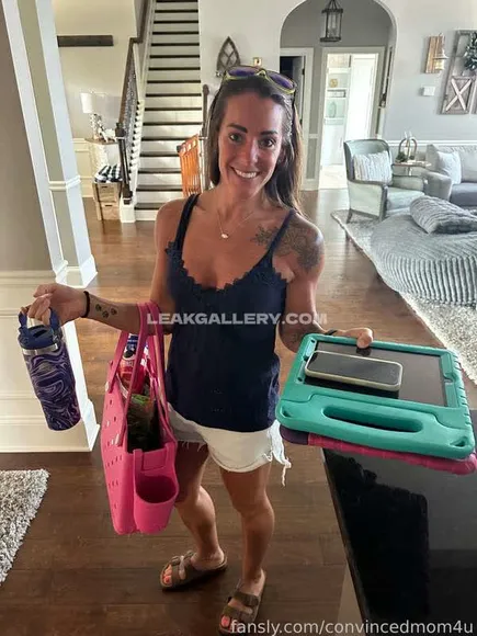 Convincedmom4u / convincedmom4ufree Exclusive Leaked Nude Onlyfans #727710