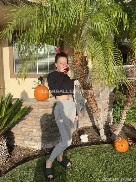 X_elizabeth_skylar_x Exclusive Leaked Nude Onlyfans #732699