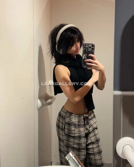 Nym / protheme / sanymaaa Exclusive Leaked Nude Onlyfans #1180245