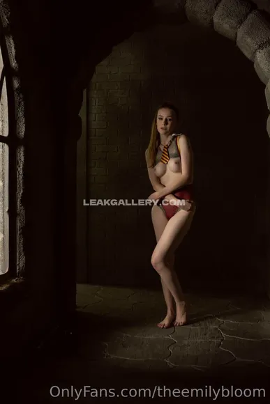 Theemilybloom Exclusive Leaked Nude Onlyfans #1998461