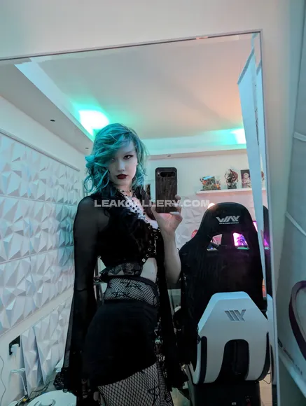 Littleemokitten Exclusive Leaked Nude Onlyfans #2185393