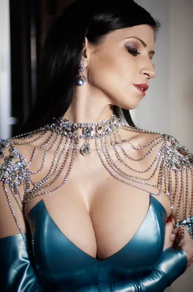 Lillyroma1982 Exclusive Leaked Nude Onlyfans #1835978