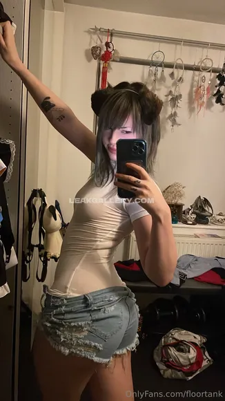 Floortank Exclusive Leaked Nude Onlyfans #233720