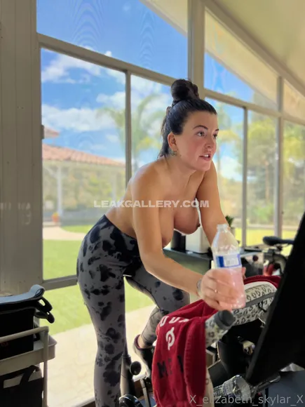 X_elizabeth_skylar_x Exclusive Leaked Nude Onlyfans #734879