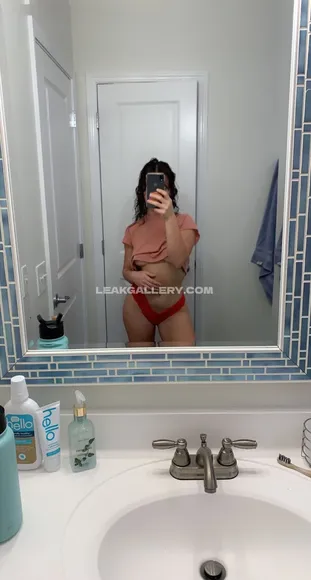 Leylaingallz Exclusive Leaked Nude Onlyfans #940110