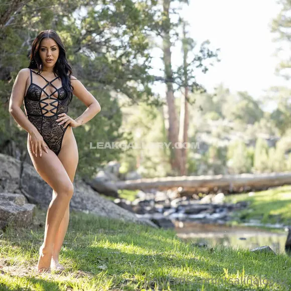 Itsalinalopez Exclusive Leaked Nude Onlyfans #1357459