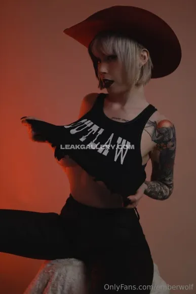 Emberwolf Exclusive Leaked Nude Onlyfans #1025735