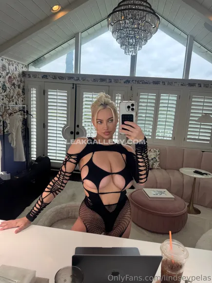 Lindseypelas Exclusive Leaked Nude Onlyfans #1792724