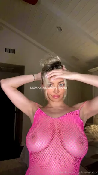 Lindseypelas Exclusive Leaked Nude Onlyfans #1800991