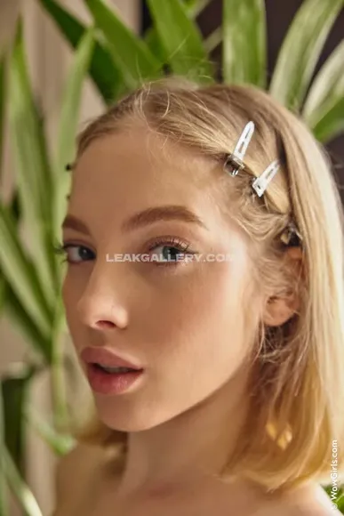 Youremmawhite Exclusive Leaked Nude Onlyfans #1087585