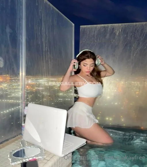 Kandi_kayxxx Exclusive Leaked Nude Onlyfans #2038866