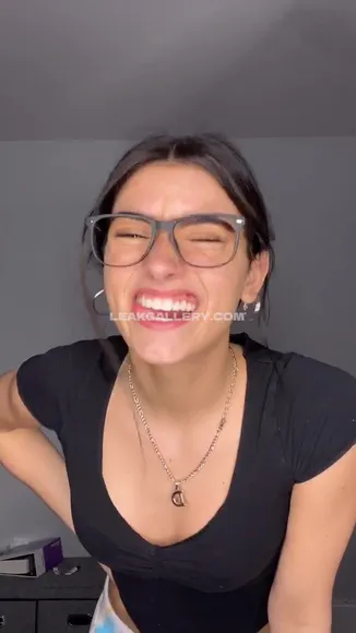 Dixiedamelio Exclusive Leaked Nude Onlyfans #2131428