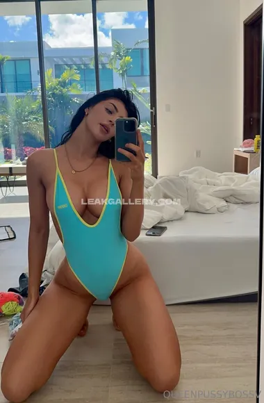 Queenpussybossv Exclusive Leaked Nude Onlyfans #2135895