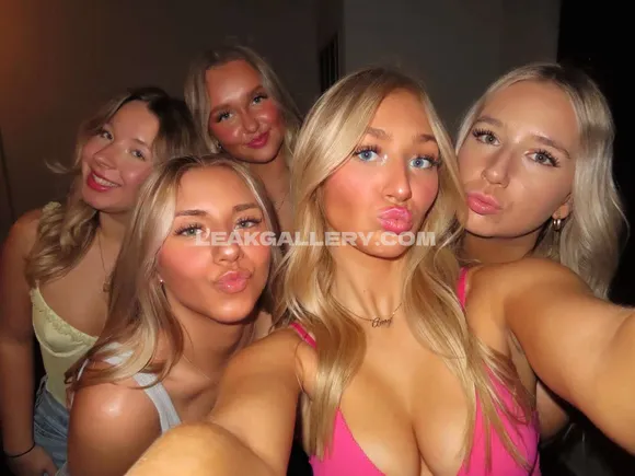 Adorableamy Exclusive Leaked Nude Onlyfans #2266394