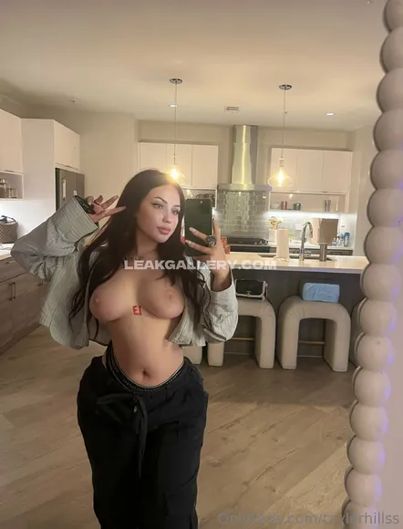 Taylerhills Exclusive Leaked Nude Onlyfans #1990093