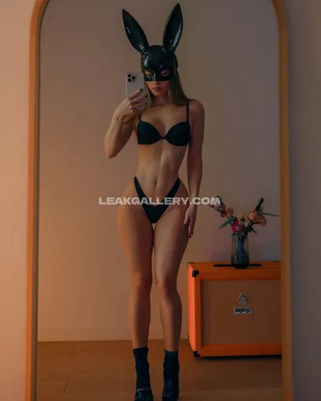 Therealmissbo Exclusive Leaked Nude Onlyfans #1125153