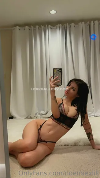 Noemiexlili / cinna.noe / cinnanoe / noemixlili Exclusive Leaked Nude Onlyfans #2135374