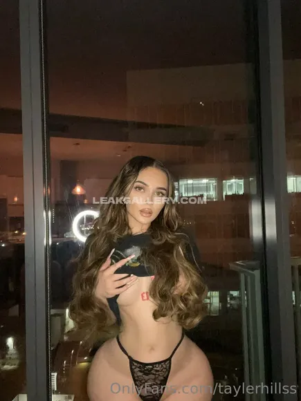 Taylerhills Exclusive Leaked Nude Onlyfans #1990102