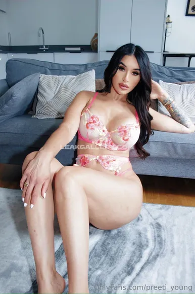 Priya_y / preeti_young Exclusive Leaked Nude Onlyfans #829221