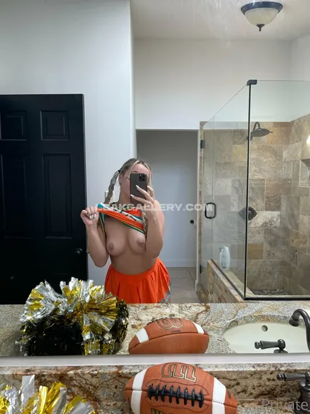 Azra_lifts Exclusive Leaked Nude Onlyfans #1018734