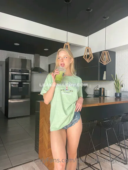 Carolinezalog Exclusive Leaked Nude Onlyfans #1880248