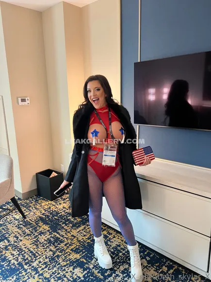 X_elizabeth_skylar_x Exclusive Leaked Nude Onlyfans #735760