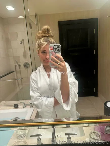 Breckie / breckiehill Exclusive Leaked Nude Onlyfans #1578249
