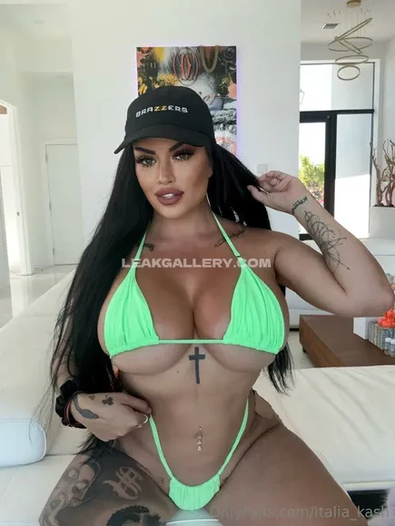 Italia_kash Exclusive Leaked Nude Onlyfans #1936581