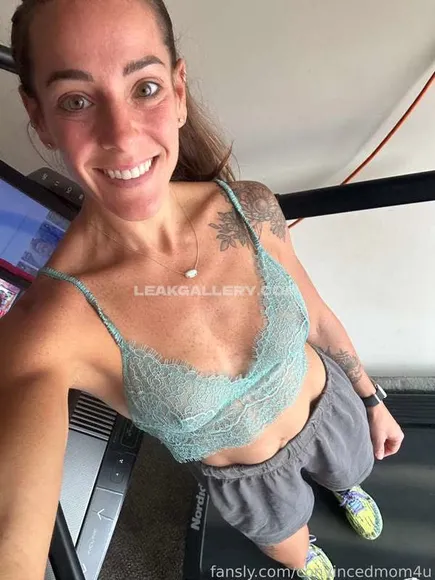 Convincedmom4u / convincedmom4ufree Exclusive Leaked Nude Onlyfans #730092