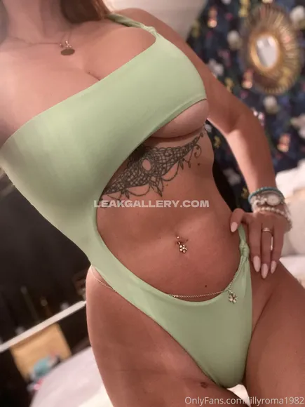 Lillyroma1982 Exclusive Leaked Nude Onlyfans #1846328