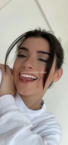 Dixiedamelio Exclusive Leaked Nude Onlyfans #2132397