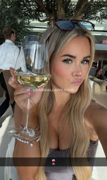 Emilyelizabeth Exclusive Leaked Nude Onlyfans #465467