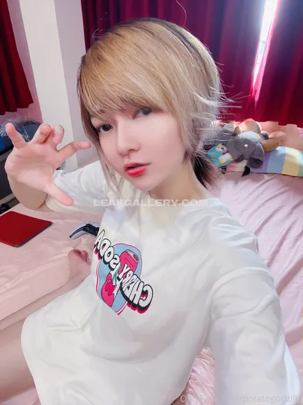 Potatogodzilla Exclusive Leaked Nude Onlyfans #1904391