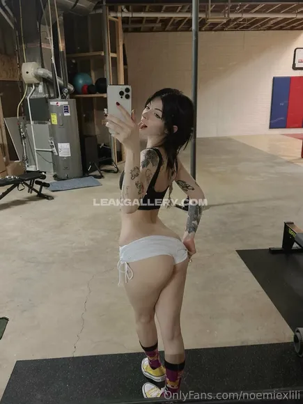 Noemiexlili / cinna.noe / cinnanoe / noemixlili Exclusive Leaked Nude Onlyfans #2136927