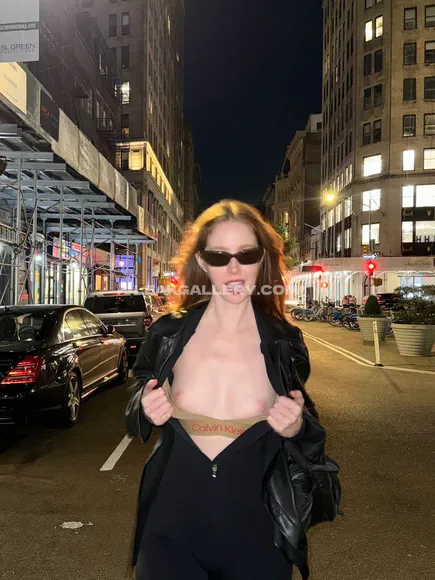 Ernaburn Exclusive Leaked Nude Onlyfans #919640
