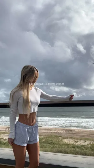 Emilyelizabeth Exclusive Leaked Nude Onlyfans #465013