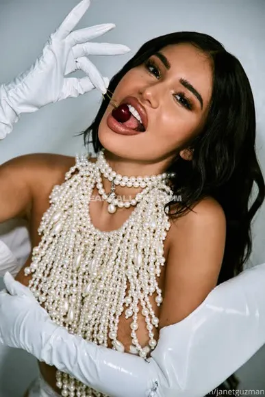 Janetguzman Exclusive Leaked Nude Onlyfans #952413
