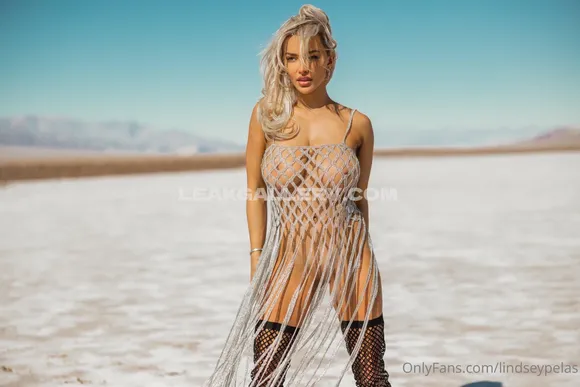 Lindseypelas Exclusive Leaked Nude Onlyfans #1791823