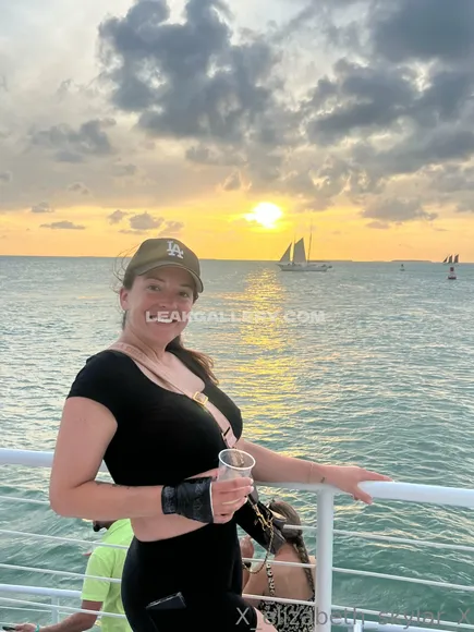 X_elizabeth_skylar_x Exclusive Leaked Nude Onlyfans #736022
