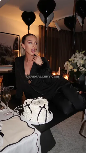 Alexabreit Exclusive Leaked Nude Onlyfans #1105943