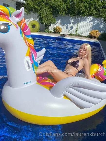 Juliaburch / juliaaburch Exclusive Leaked Nude Onlyfans #1426416