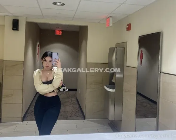 Taylerhills Exclusive Leaked Nude Onlyfans #1997637
