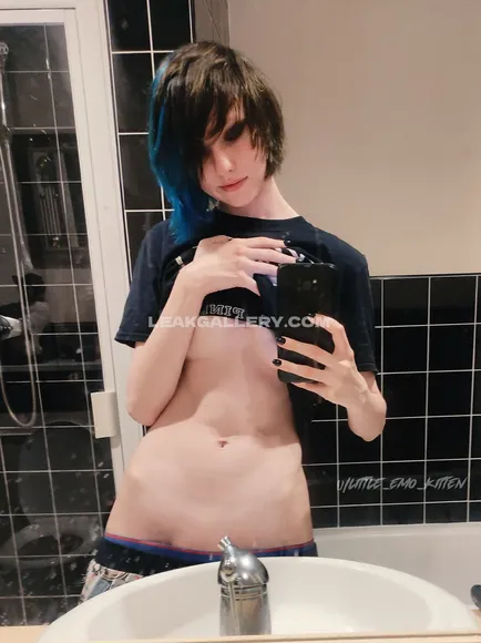 Littleemokitten Exclusive Leaked Nude Onlyfans #2186130