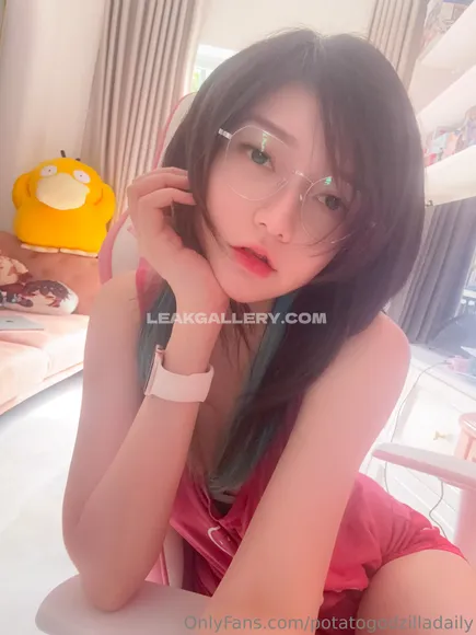 Potatogodzilla Exclusive Leaked Nude Onlyfans #1909702
