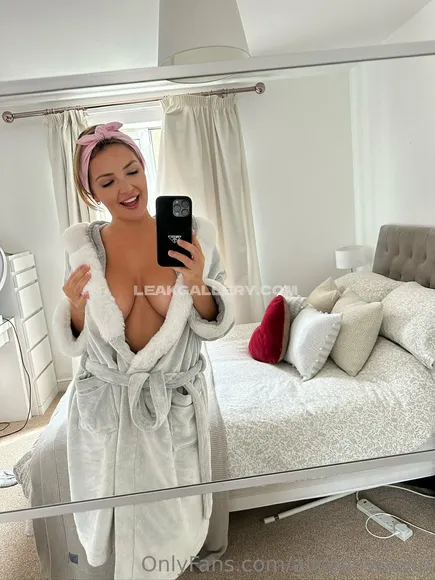 Aliceiloves Exclusive Leaked Nude Onlyfans #2030237
