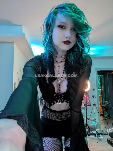 Littleemokitten Exclusive Leaked Nude Onlyfans #2181347